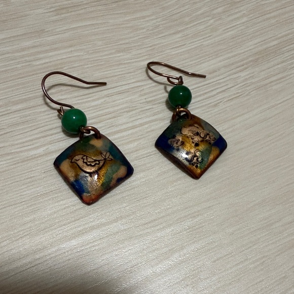 3/$10 Boho Green and Gold Dangle Earrings - Picture 4 of 6